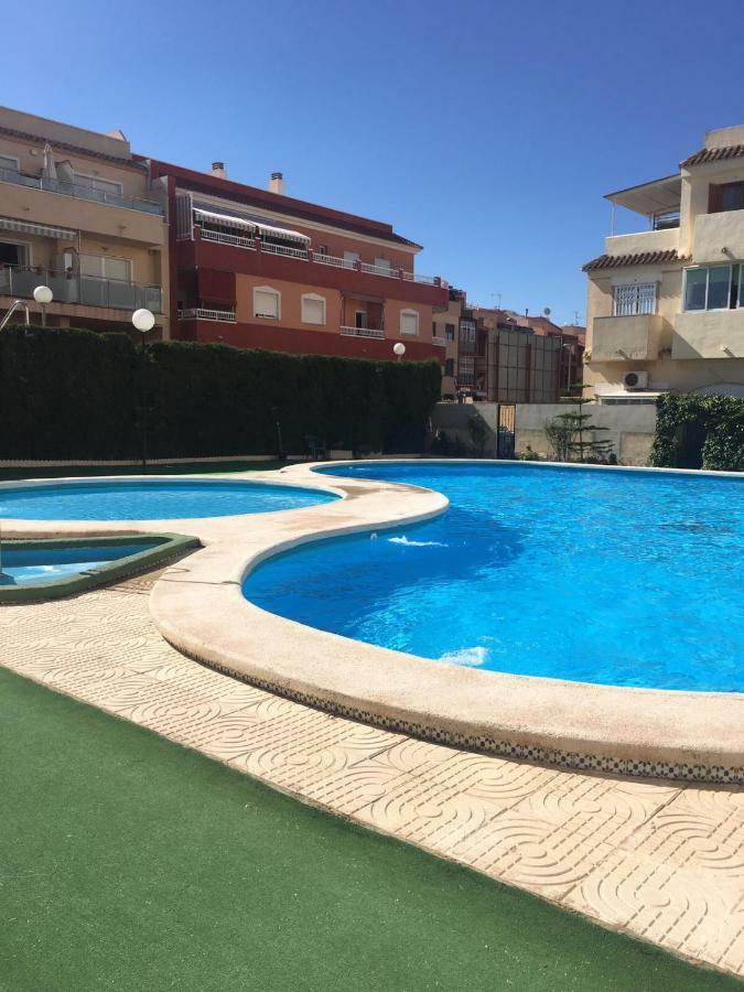 Isla Verde Apartment Torrevieja Exterior photo
